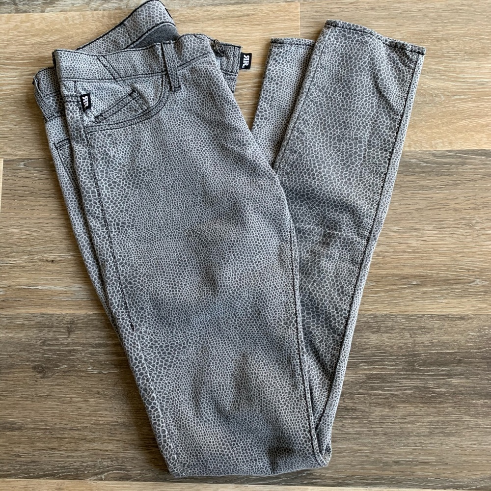 Rock & Republic Jeggings - Size 27